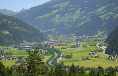 Hippach Apartment | Apartment Kreidl