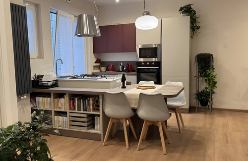 Quartiere XI Portuense Apartment | Apartment 'La Casa Di Giò' with Private Terrace, Wi-Fi and Air Conditioning
