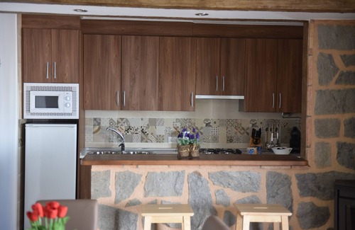 Chiclana de Segura Apartment | Apartment 'La Teja 4' with Mountain View, Wi-Fi and Air Conditioning