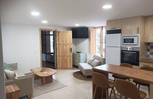 Chiclana de Segura Apartment | Apartment 'La Teja 8' with Mountain View, Wi-Fi and Air Conditioning