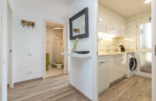 L'Escala Apartment | Apartment 'La Escala' with Sea View and Wi-Fi