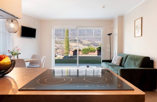 St. Michael/San Michele Apartment | Apartment 'Landhaus Antonius Suite Maximus' with Mountain View, garden and Air Conditioning