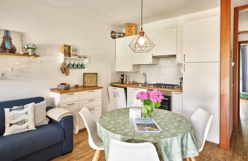 Montioni Apartment | Apartment "Le Bon Bon de Giulia" with private garden, wifi, pool