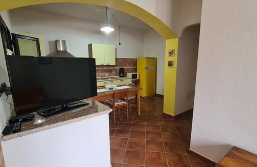 Sas Linnas Siccas Apartment | Apartment 'Le Vele' with Private Terrace, Private Garden and Wi-Fi
