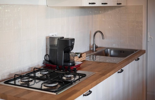 Capalbio Apartment | Apartment 'Leccino' with Shared Pool, Wi-Fi and Air Conditioning