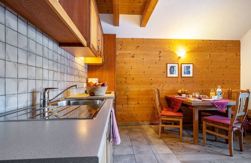 San Vito Apartment | Apartment 'Lechnerhof 4' with Mountain View, Shared Garden and Wi-Fi