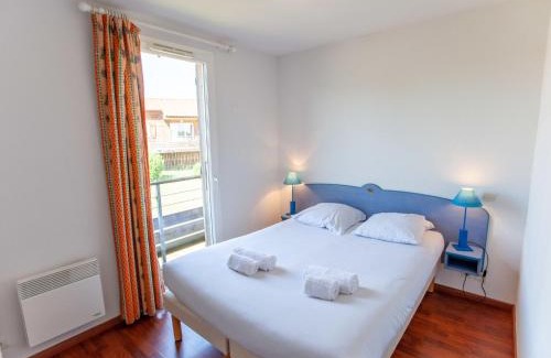 Cassen Apartment | Apartment Les Hameaux de La Chalosse-3 by Interhome