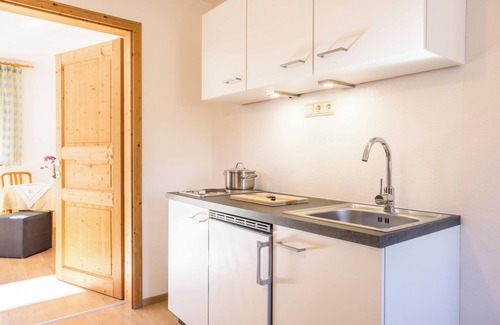 Monguelfo Apartment | Apartment "Lettnerhof BnB Family Suite" with Mountain View, Wi-Fi, Terrace & Garden