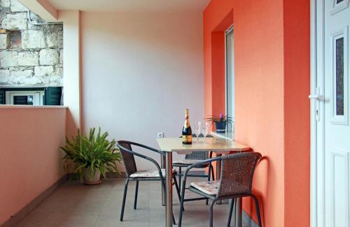 Kastel Gomilica Apartment | Apartment Ljubica Kaštel Gomilica
