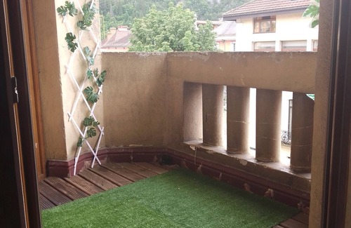 Cluses Apartment | Apartment 'Location T5 Cluses' with Mountain View, Balcony and Wi-Fi