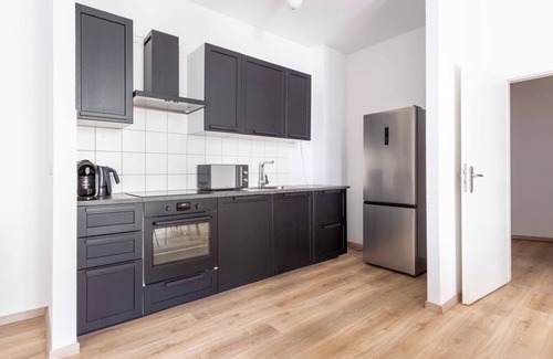 Friedrichshain Apartment | Apartment 'Maisonette Friedrichshainer' with Wi-Fi