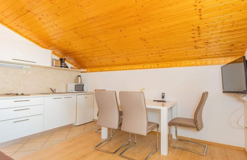 Maslenica Apartment | Apartment Maja by Interhome