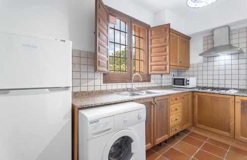 Altura Apartment | Apartment 'Marta' with Mountain View, Shared Pool and Shared Garden