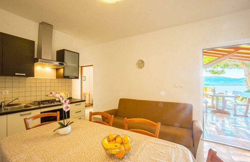 Zubovici Apartment | Apartment Marva 4 with sea view and free air conditioning