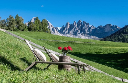 Funes Apartment | Apartment 'Mittermanting' with Mountain View, Private Terrace and Wi-Fi