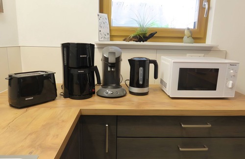 Weilheim Apartment | Apartment 'Morgensonne' with Mountain View, Private Terrace and Wi-Fi