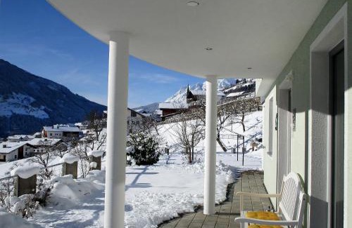 Fliess Apartment | Apartment Muehlbach by Interhome