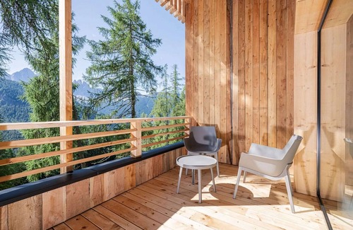 Funes Apartment | Apartment 'Munt Dolomiti Farm Alba' with Lake View, Shared Terrace and Wi-Fi