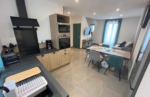 Sille-le-Guillaume Apartment | Apartment near Sillé le Guillaume castle