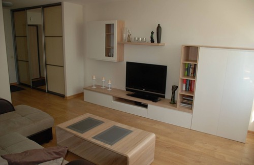 Klaipeda Apartment | Apartment "Neringa"located in the quite area near the beautiful park