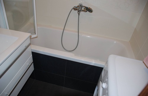 Klaipeda Apartment | Apartment "Neringa"located in the quite area near the beautiful park