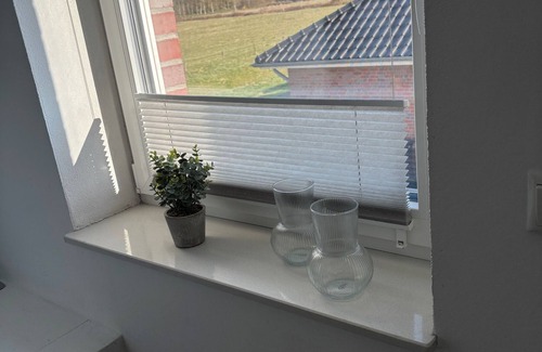 Eversmeer Apartment | Apartment 'Nordsee' with Private Terrace, Shared Garden and Wi-Fi