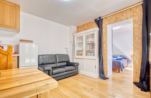 Perigueux Apartment | Apartment "Olympe" – Terrace and Garden, Ideal for Couples or Small Families