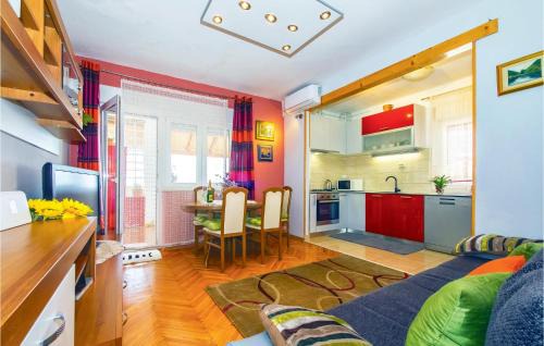 Borak Apartment | Apartment Omis With Sea View 04