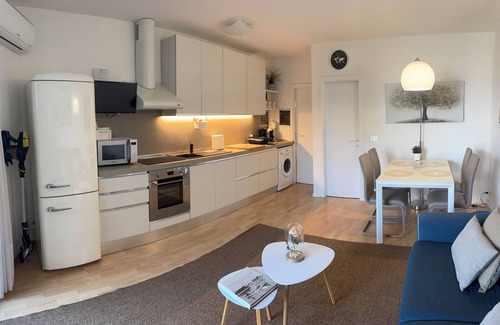 Solarolo Apartment | Apartment on the beach panoramic pool access to the lake