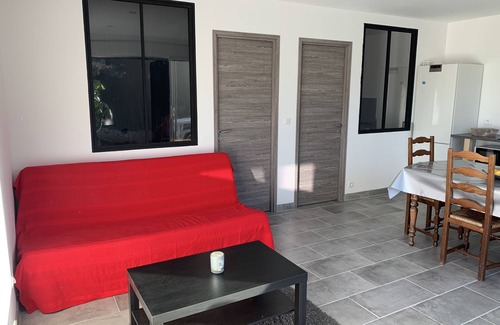 Porto-Vecchio Apartment | Apartment on the ground floor of villa 5 minutes from Porto-Vecchio