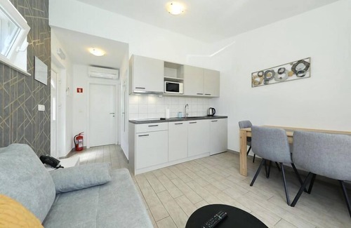 Preko Apartment | Apartment on Ugljan Island by Sandy Beach