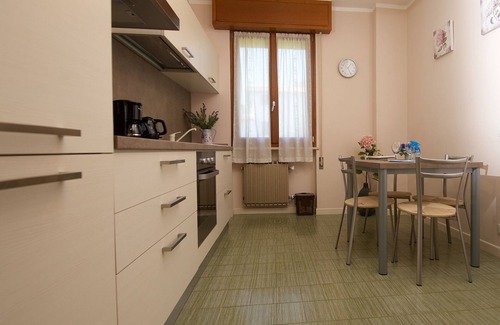 Toscolano Maderno Apartment | Apartment Ortensia: air conditioning, pool and charging station for electric cars 22 KW, 250 meters from the lake