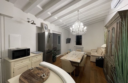 Gardone Riviera Apartment | Apartment overlooking Garda Island