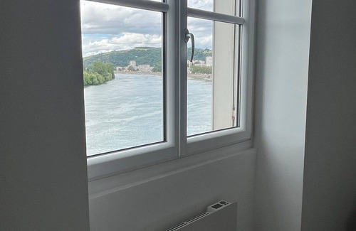 Vienne Apartment | Apartment overlooking the Rhône, in the 17th-century Commanderie des Antonins.
