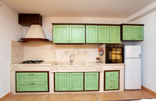 Sas Linnas Siccas Apartment | Apartment "Paguro" with sea view, garden and Wi-Fi