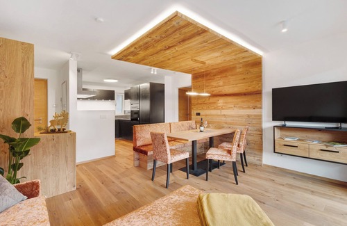 Muhlbach Apartment | Apartment 'Paradeis Apartments A19' with Mountain View, Private Terrace and Wi-Fi