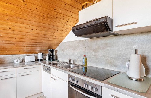 Dilsberg Apartment | Apartment 'Petrik' with Private Terrace, Shared Garden and Wi-Fi