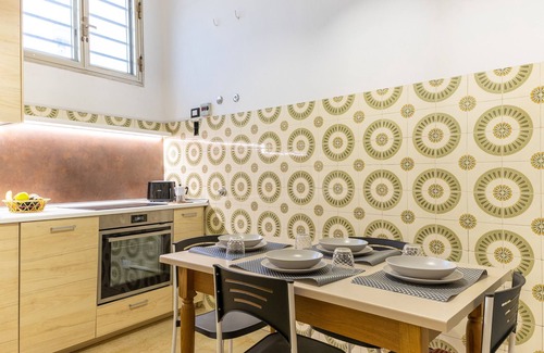 Chiaramonte Gulfi Apartment | Apartment 'Pollicita 80' with Mountain View and Balcony