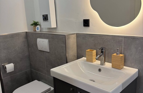 Iserlohn Apartment | Apartment "Pure & Stylish: Black"