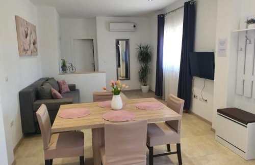 Dugopolje Apartment | Apartment Radoš