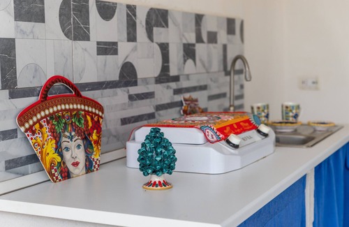 Granelli Apartment | Apartment 'Raggio Di Sole In Oasi Del Mare' with Sea View, Wi-Fi and Air Conditioning