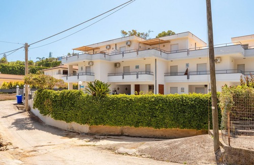 Balestrate Apartment | Apartment 'Residence Le Magnolie 2 - Piano T' with Sea View, Wi-Fi and Air Conditioning