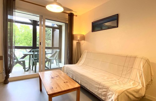 Arzon Apartment | Apartment residence with swimming pool and balcony