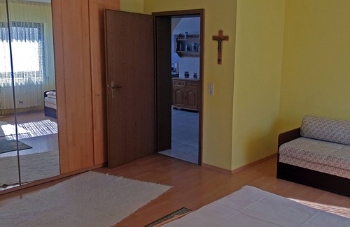 Bischberg Apartment | Apartment right in front of Bamberg