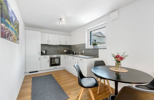 Ludwigshafen Apartment | Apartment 'Seeglück' with Mountain View, Private Terrace and Wi-Fi