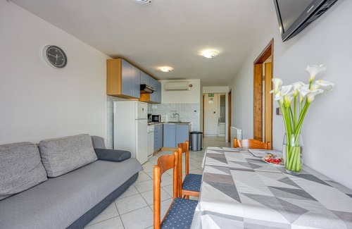 Cervar Apartment | Apartment Saladinka III for 4 people with sea view, near the beach