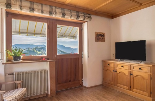 Fie allo Sciliar Apartment | Apartment “Schlern” in Scenic Landscape with Mountain View & Garden