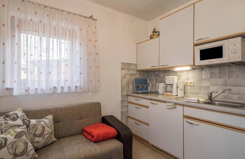 Kressbronn Apartment | Apartment "Schneider" close to Lake Constance with Wi-Fi, Terrace & Garden