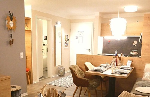 Feldberg Apartment | Apartment 'Schwarzwaldschick' - directly on the ski slope, with mountain view, whirlpool tub