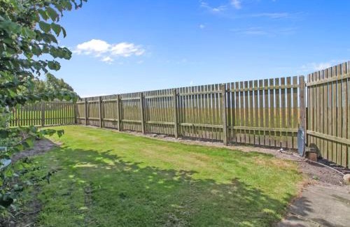 Hojer Apartment | Apartment Skarpe by Interhome